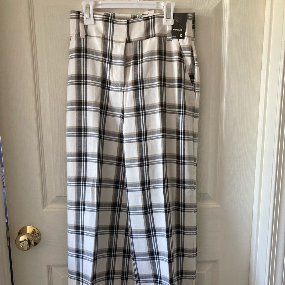 Plaid NY&C high waisted wide leg dress pants. NWT